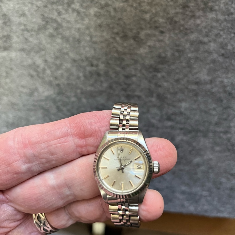 SOLD***Women’s Rolex Datejust Oyster***SOLD - Picture 8 of 9